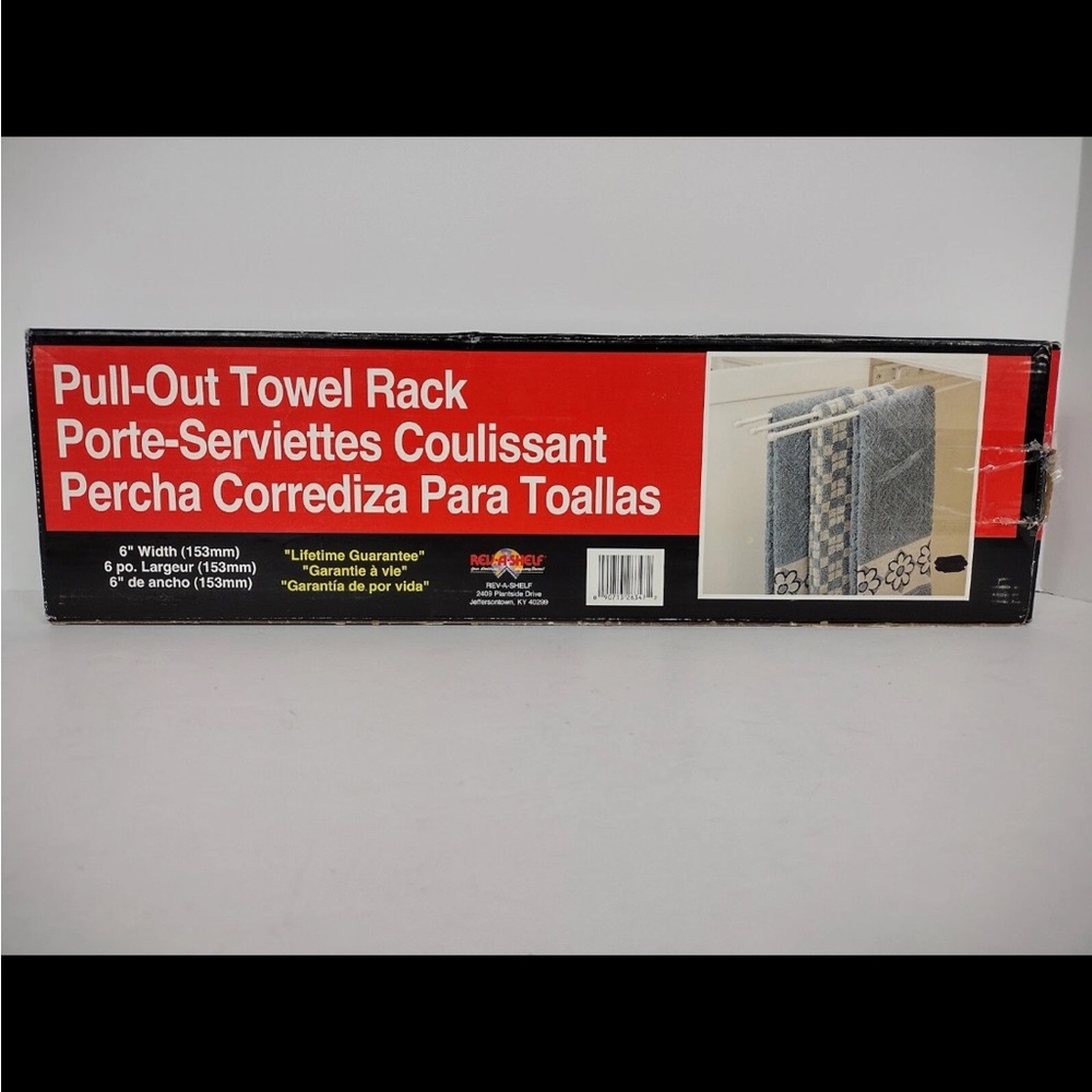 Pull-Out Towel Rack
